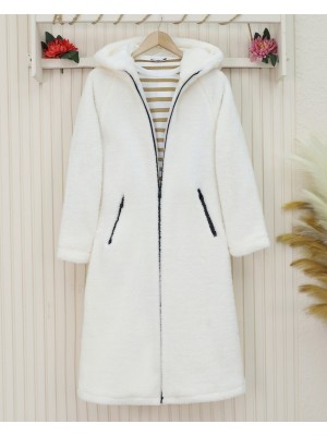 Astarlı Kapşonlu Kuzu Pelüş Kışlık Kaban  -Ekru