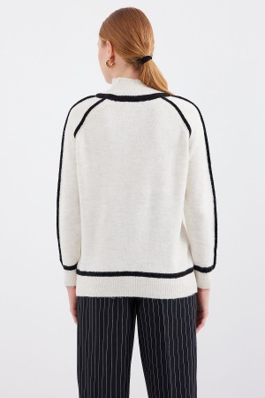 15879 سترة صوفية مخططة كبيرة الحجم 