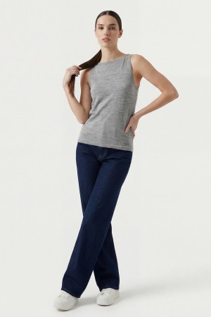 بلوزة نسائية بدون أكمام محبوكة بأشرطة 15935 