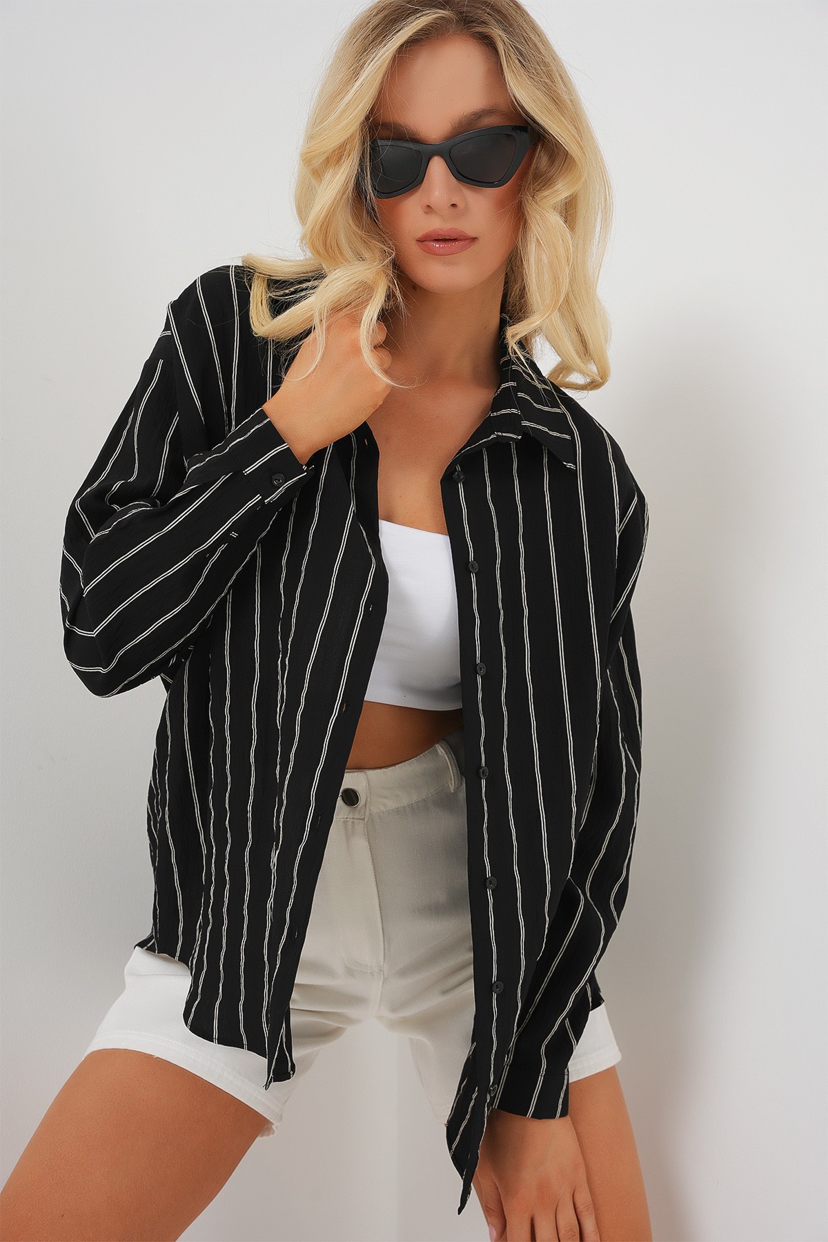 Women's Striped Oversize Shirt 20293 