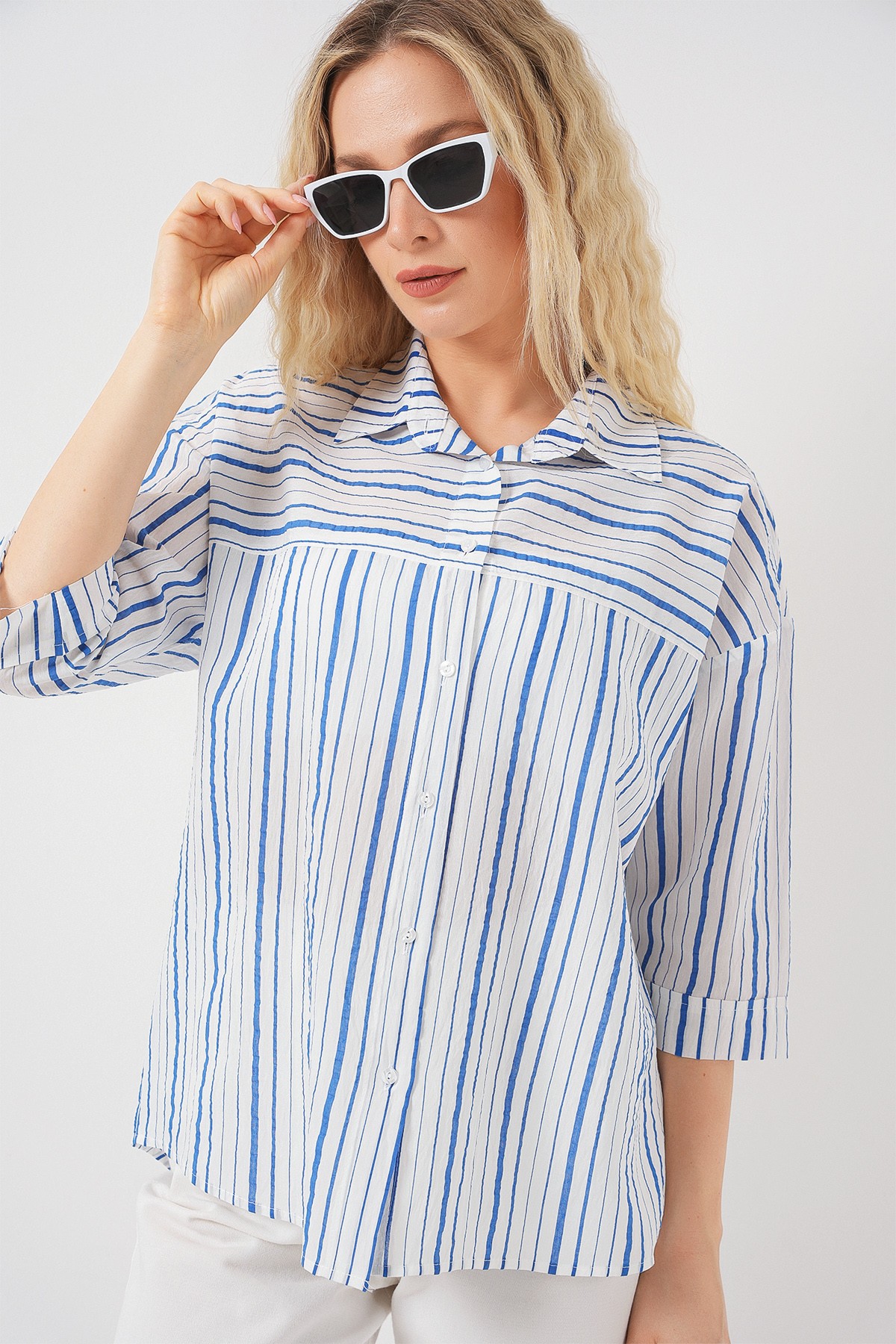 Women's Striped Short-Sleeve Shirt 20344 
