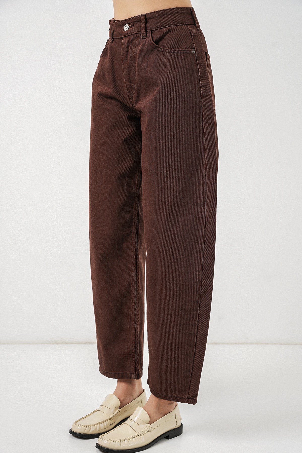 Women's High-Waisted Jeans 30081 