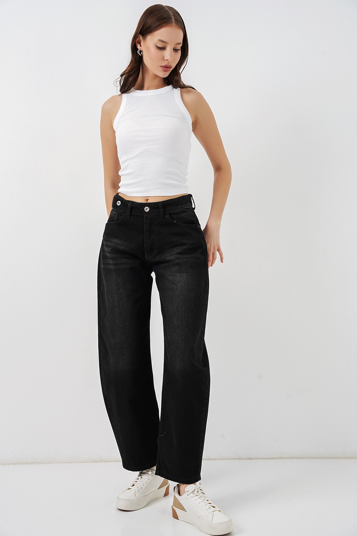 Women's High-Waisted Jeans 30081 