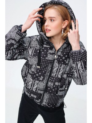 5125 Desenli Şişme Mont - Siyah - Beyaz 1