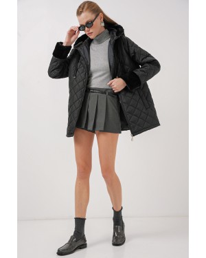 5197 Kapüşonlu Kapitone Mont - Siyah