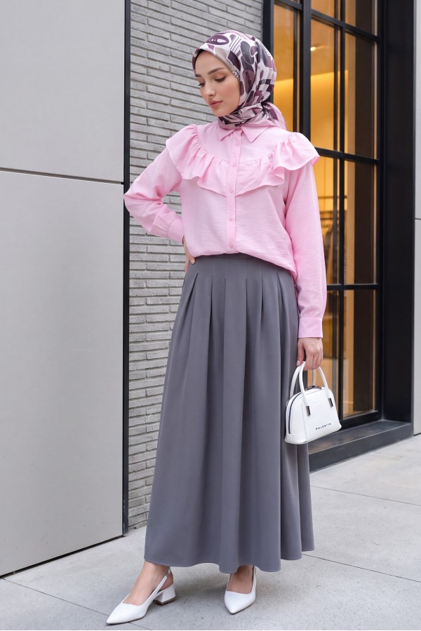 Pleated Crepe Skirt with Zippered Pockets -Grey