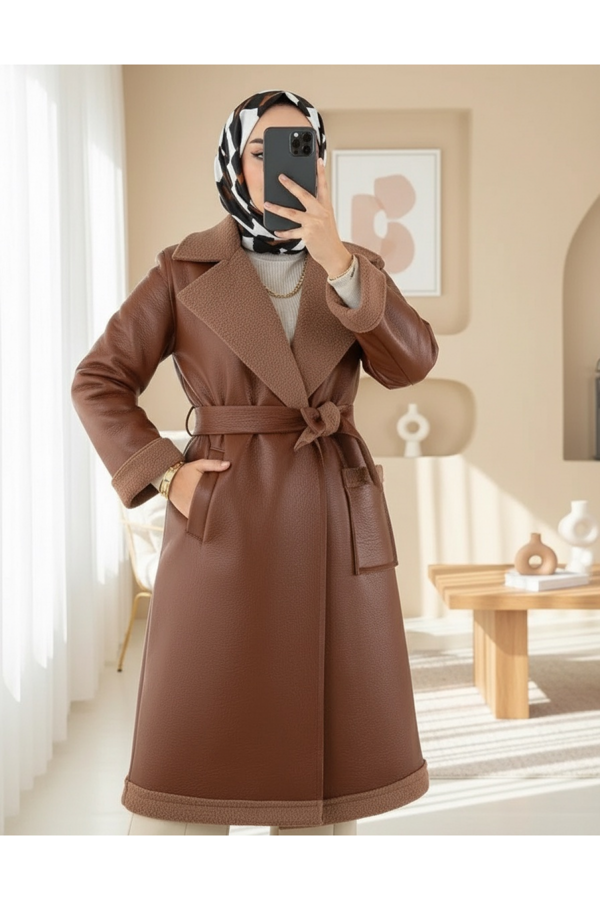 Leather Coat with Waist Belt and Double Pockets and Fur Lining -Snuff