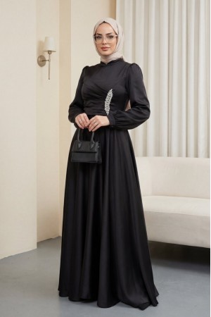 Önü Drapeli Taş Detaylı Saten Elbise -Siyah