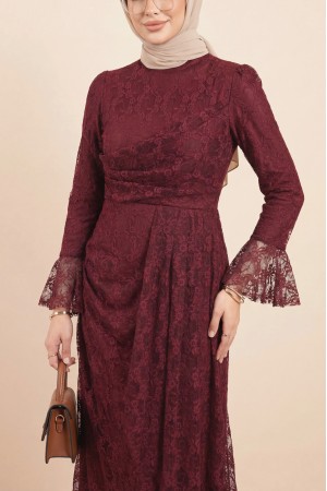 فستان دانتيل بأكمام مكشكشة، وجزء أمامي منسدل، وبطانة -بوردو