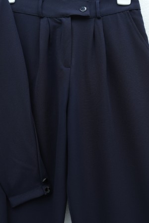Crepe Suit with Double-Breasted Collar and Pocket Details -Navy blue