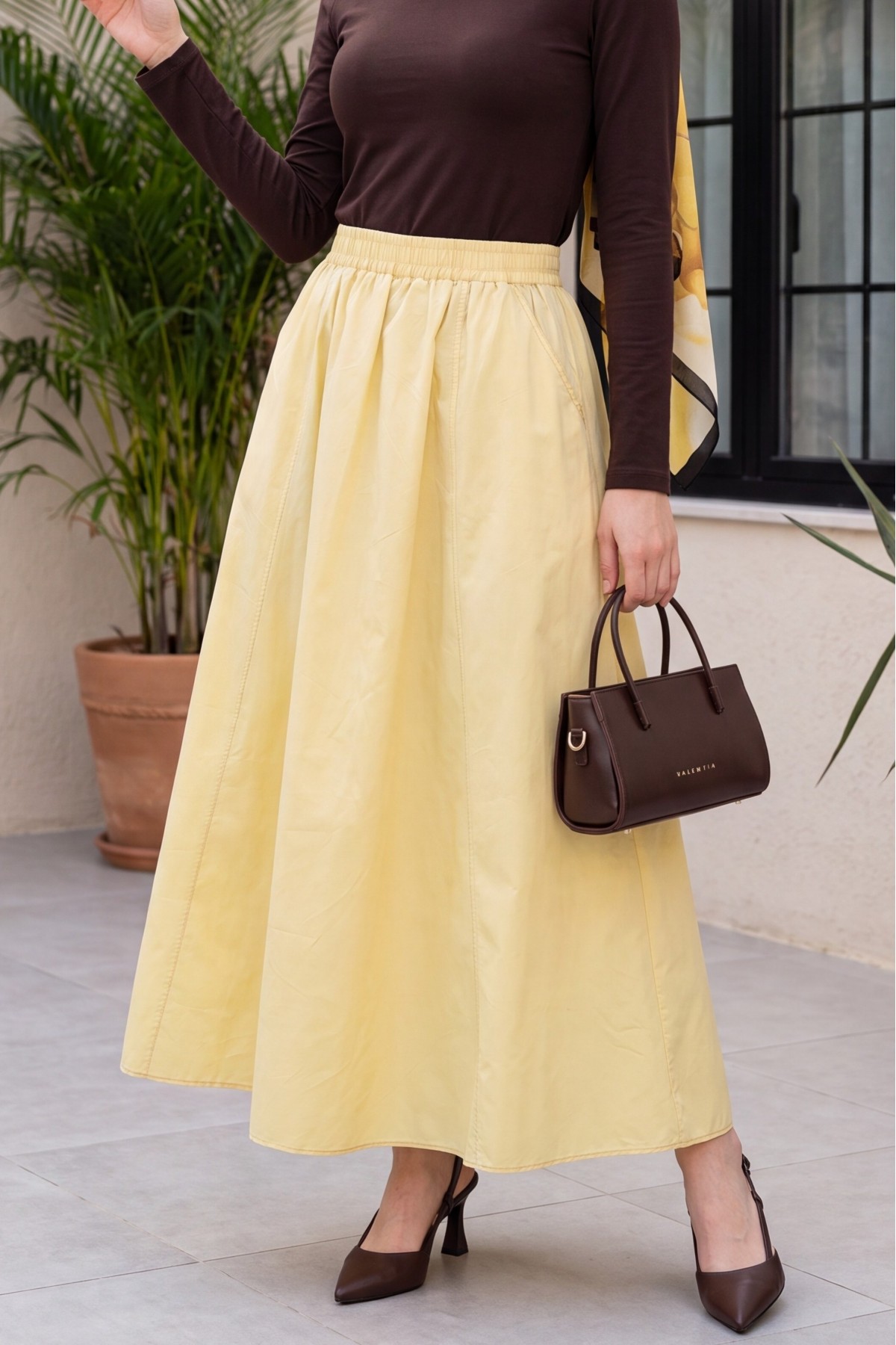 Double Pocket Poplin Flared Skirt with Elastic Waist        -Yellow
