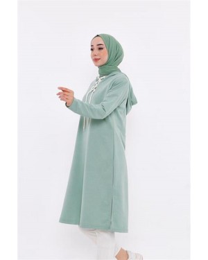 سترة طويلة بغطاء رأس وربطة عنق من إيفلين