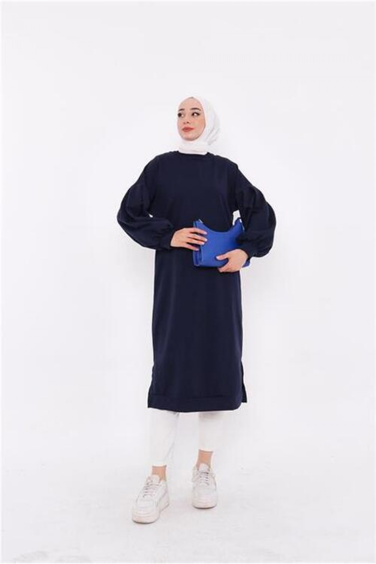 سويت شيرت هيرا الأساسي سادة بأكمام بالون متوسطة الطول