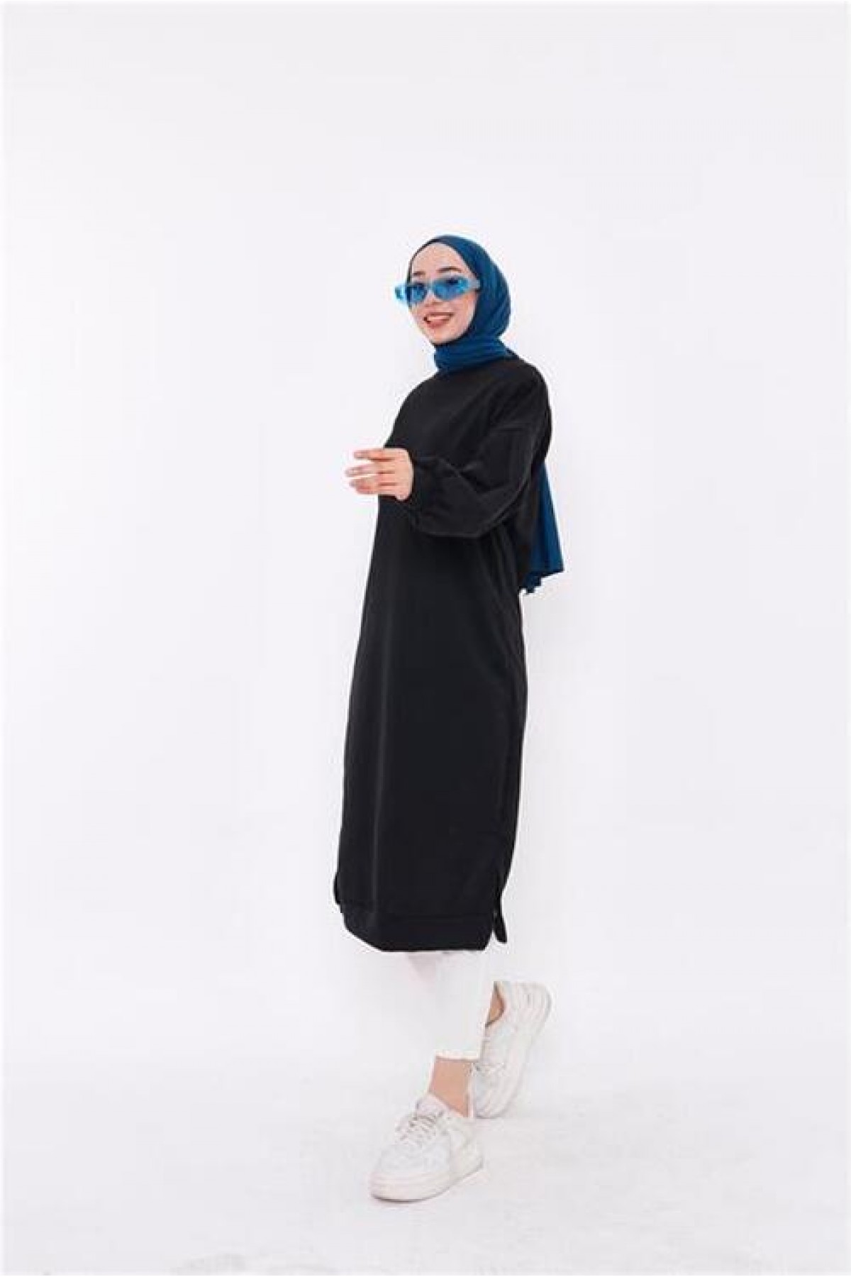 سويت شيرت هيرا الأساسي سادة بأكمام بالون متوسطة الطول