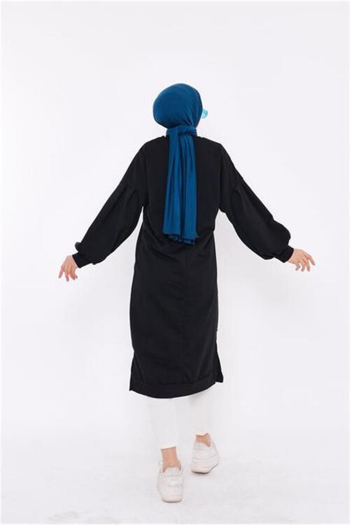 سويت شيرت هيرا الأساسي سادة بأكمام بالون متوسطة الطول