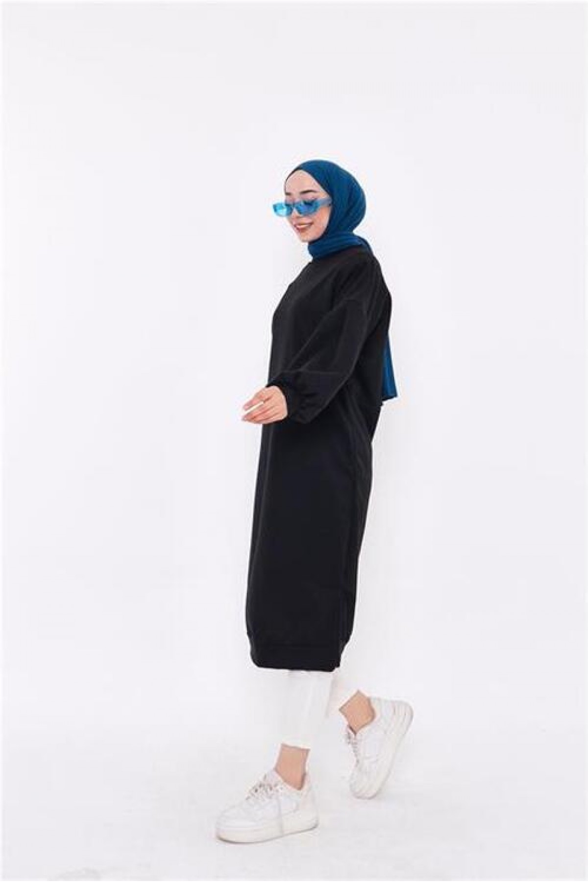 سويت شيرت هيرا الأساسي سادة بأكمام بالون متوسطة الطول