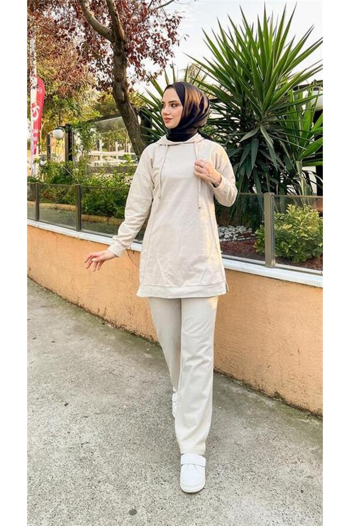 Hooded Crew Neck Simple Basic Two-Piece Tracksuit Sportswear Set