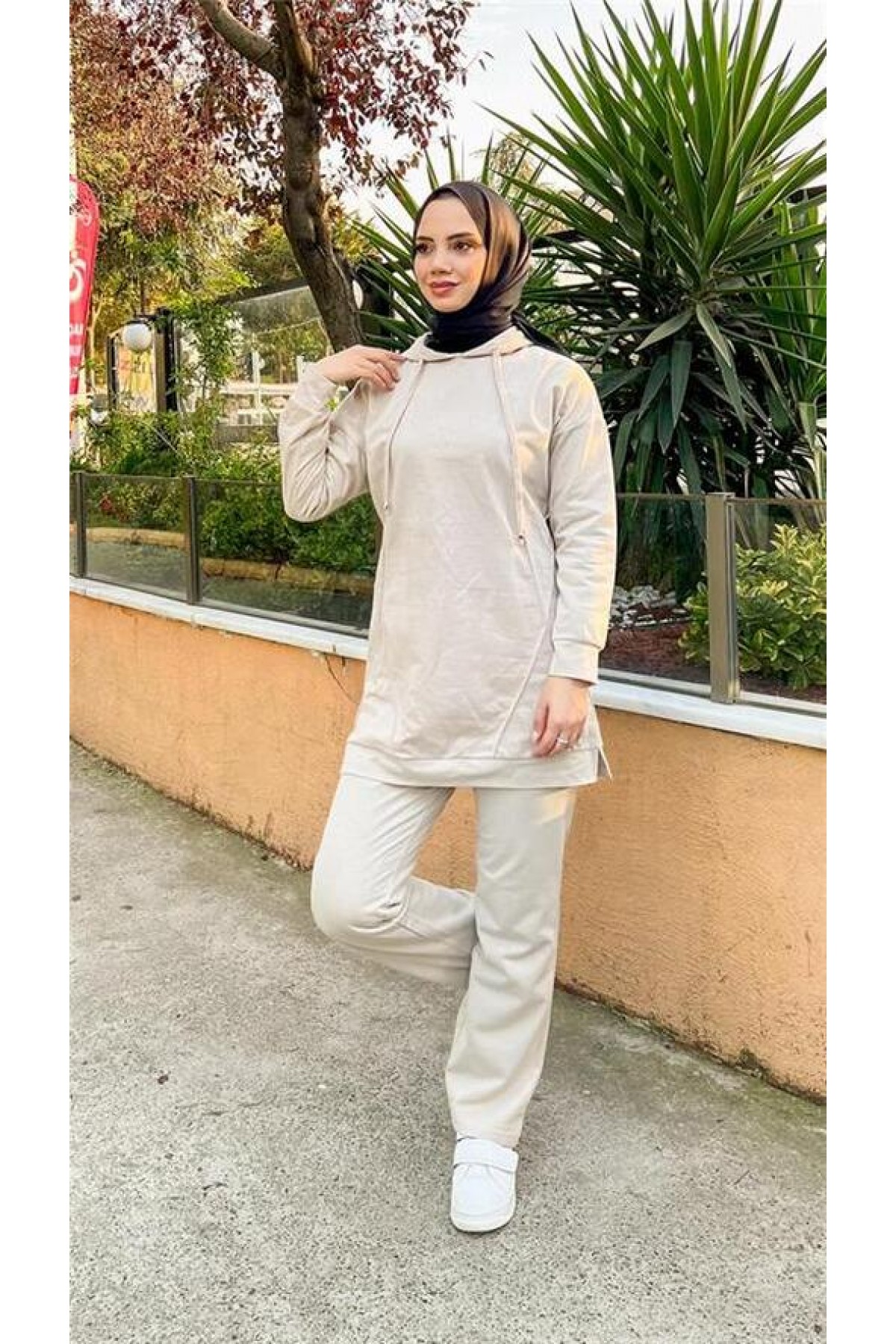 Hooded Crew Neck Simple Basic Two-Piece Tracksuit Sportswear Set