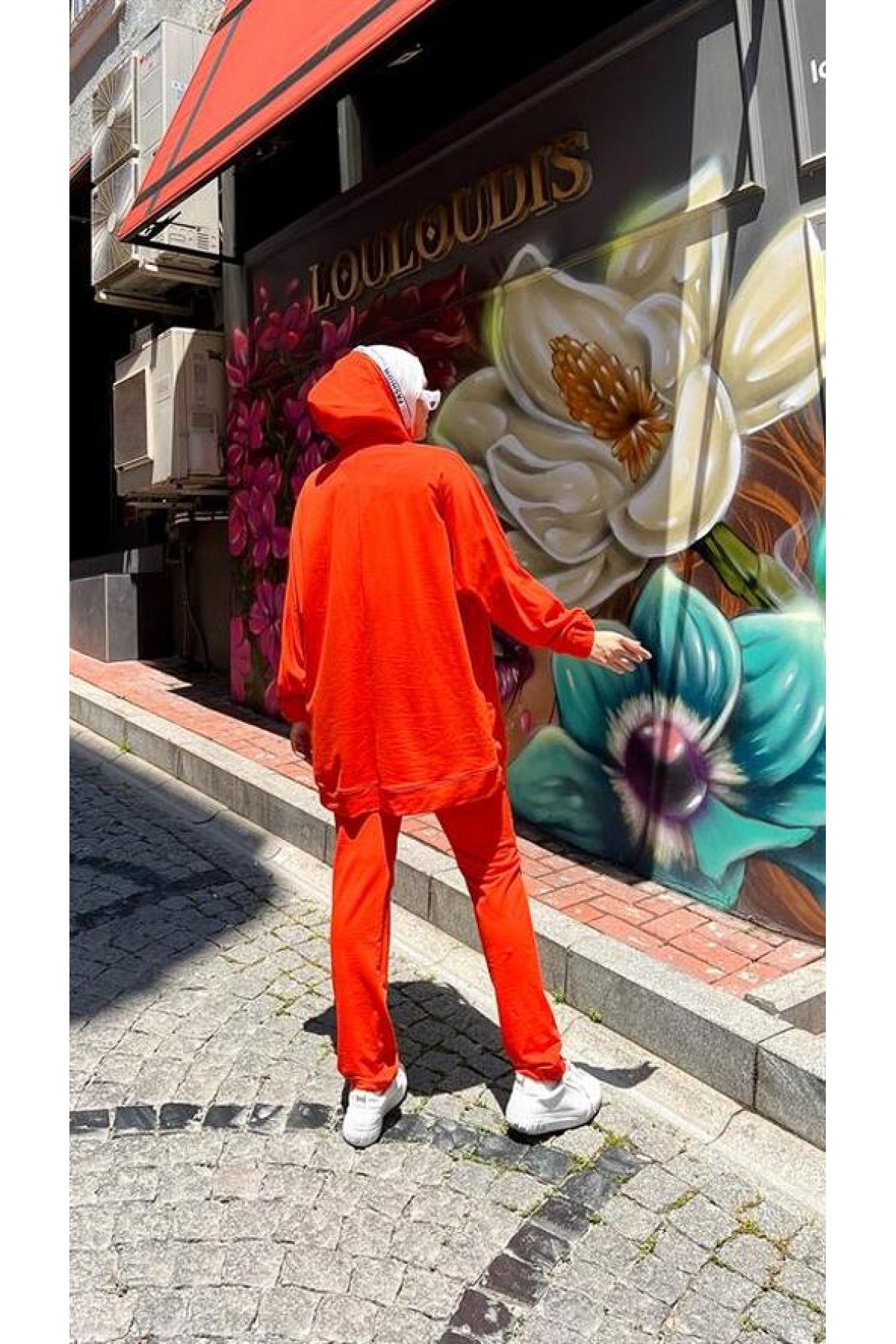 Energy Hooded Two-Piece Tracksuit Sport Set with Stripe Detail and Zipper