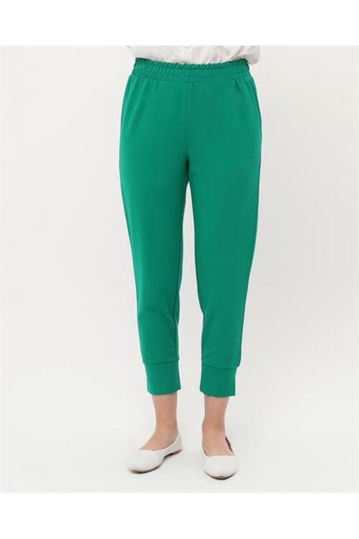 Step Pants with Cuffed Legs and Elastic Waistband