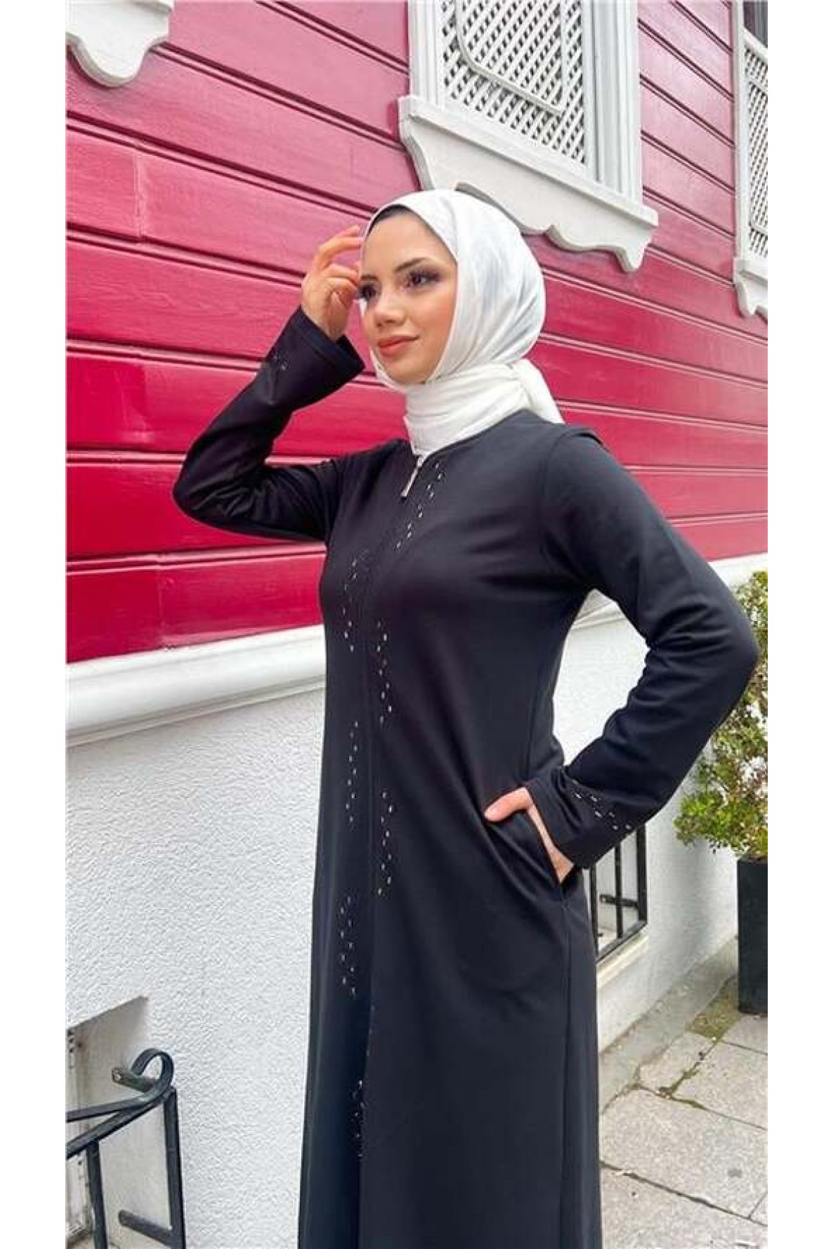Crew Neck Long Cotton Abaya with Zipper and Side Pockets detay görseli