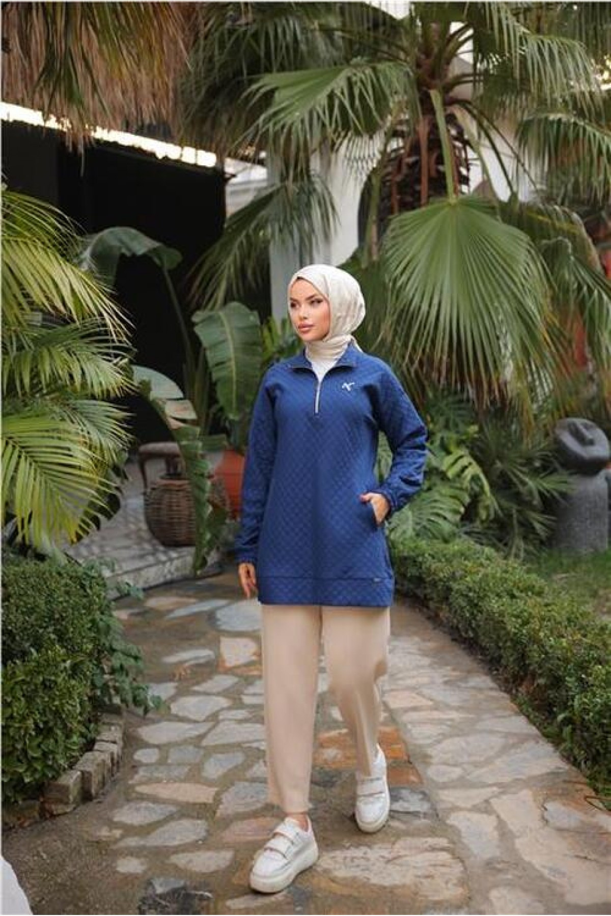 Short Zip Collar Quilted Stylish Sport Sweatshirt