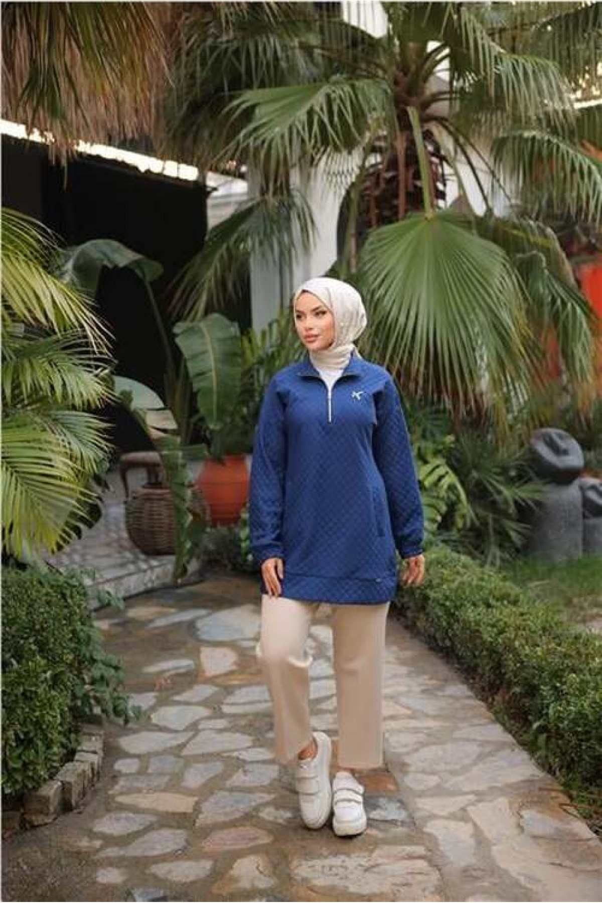 Short Zip Collar Quilted Stylish Sport Sweatshirt