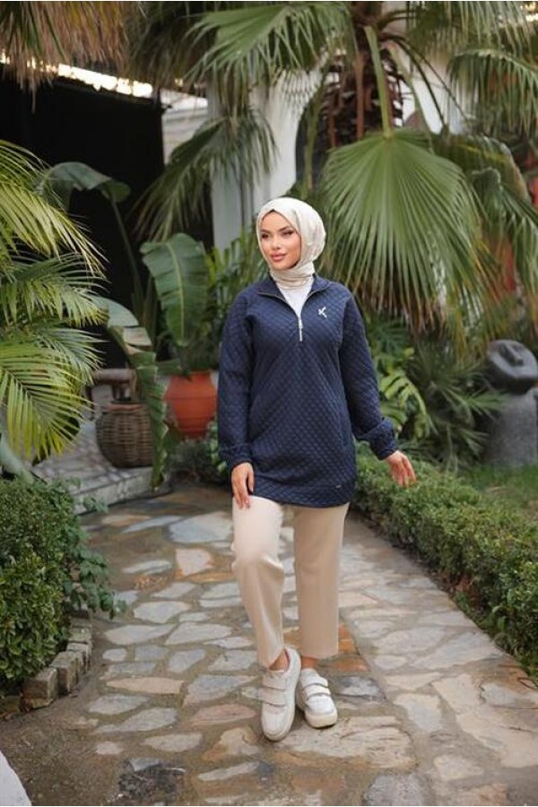 Kısa Fermuarlı Yaka Kapitone Şık Spor Sweat 