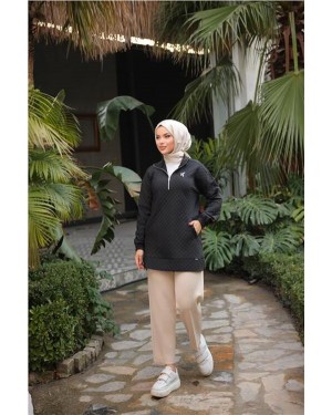 سويت شيرت رياضي أنيق مبطن بياقة قصيرة بسحاب