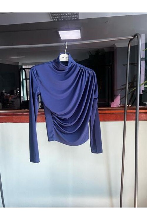 Boğazlı Uzun Kollu Sade Bluz 