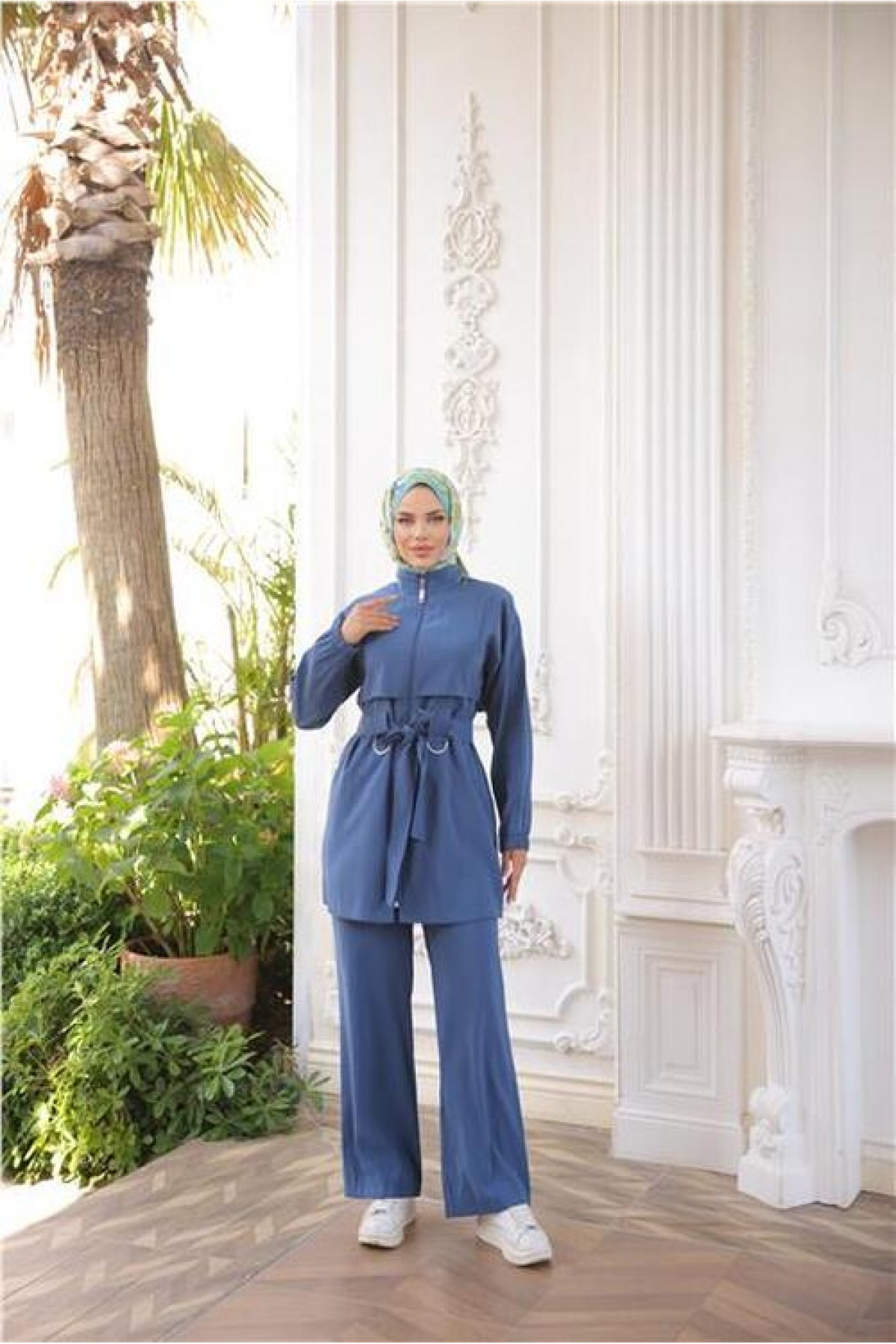 Fisherman Collar Two-Piece Hijab Tracksuit Set with Drawstring Waist and Zipper