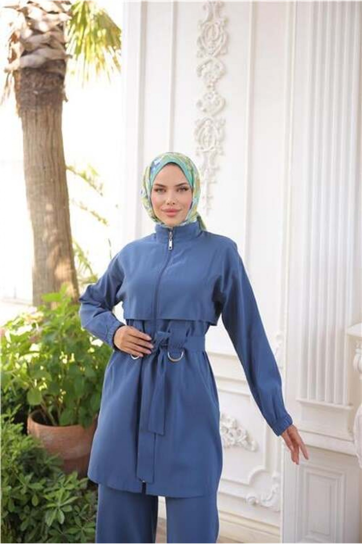 Fisherman Collar Two-Piece Hijab Tracksuit Set with Drawstring Waist and Zipper