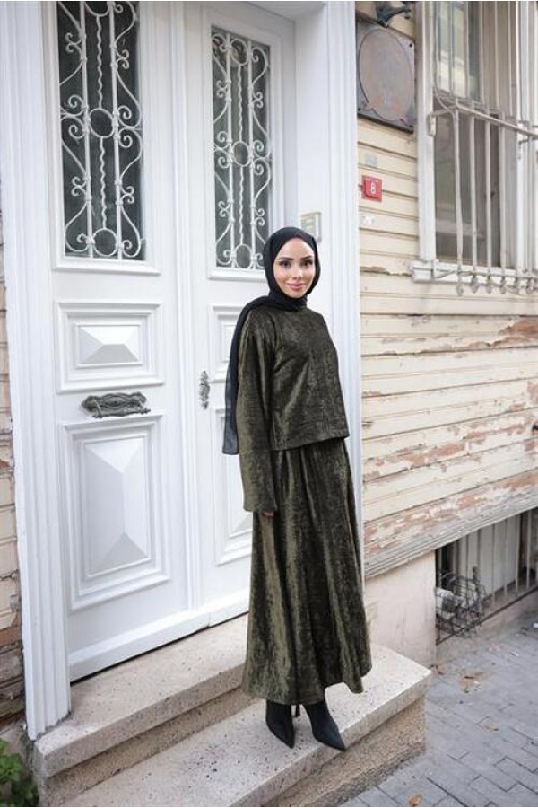 O Yaka Geniş Kollu Sade Kadife İkili Tesettür Etek Takımı 