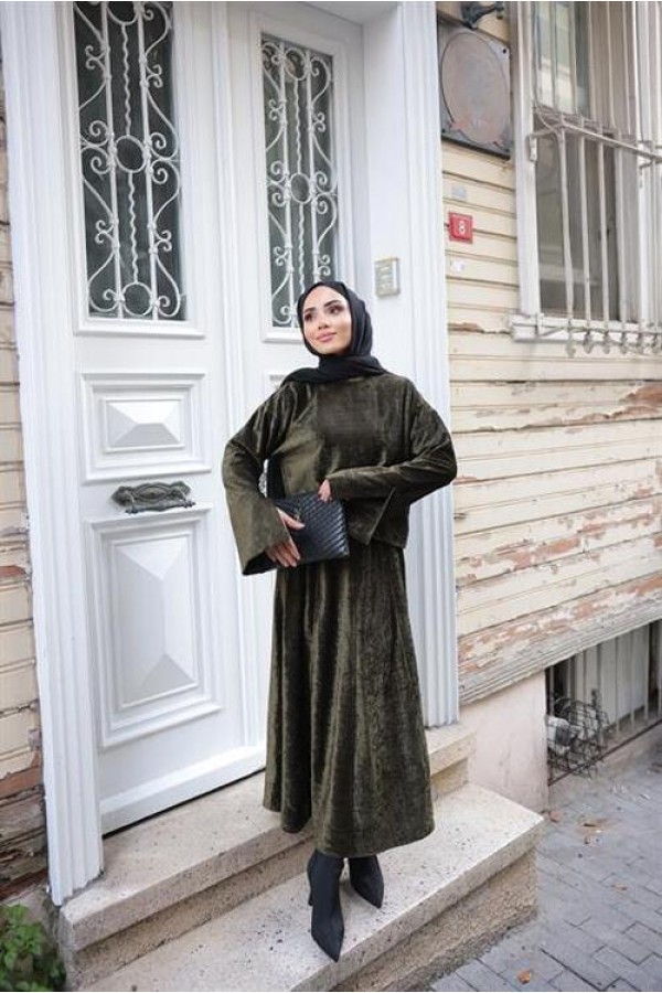 O Yaka Geniş Kollu Sade Kadife İkili Tesettür Etek Takımı 