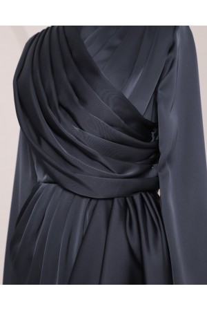 Eteği Fırfırlı Önü Drapeli Saten Abiye -Siyah