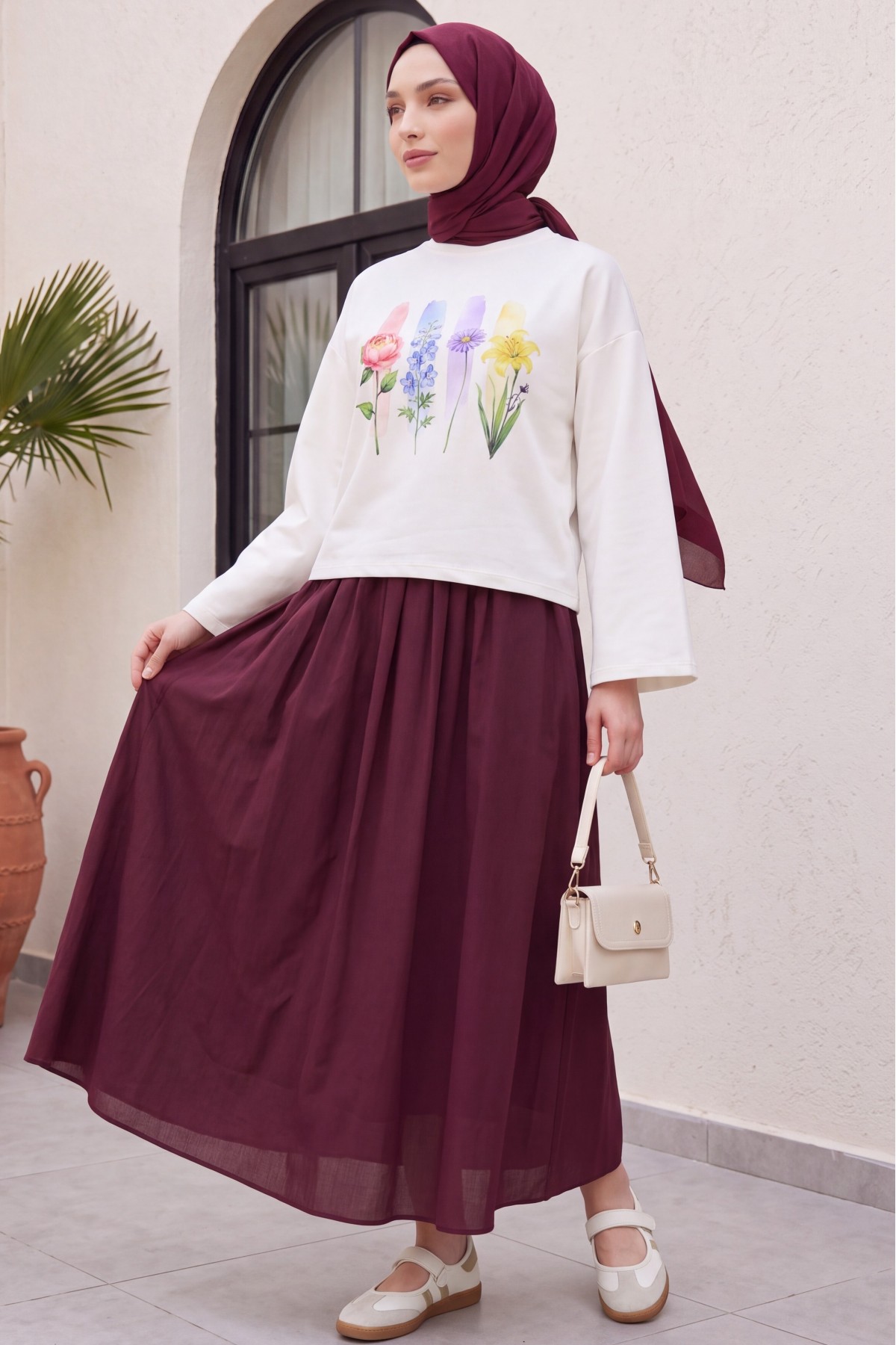 Çiçek Baskılı Bisiklet Yaka Oversize 2 İplik Penye Sweatshirt -Ekru