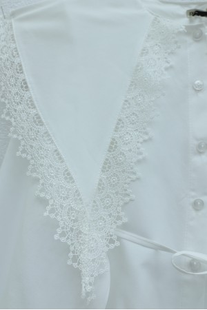 Dantelli Geniş Yakalı Bağcıklı Kolu Lastikli Poplin Gömlek -Beyaz