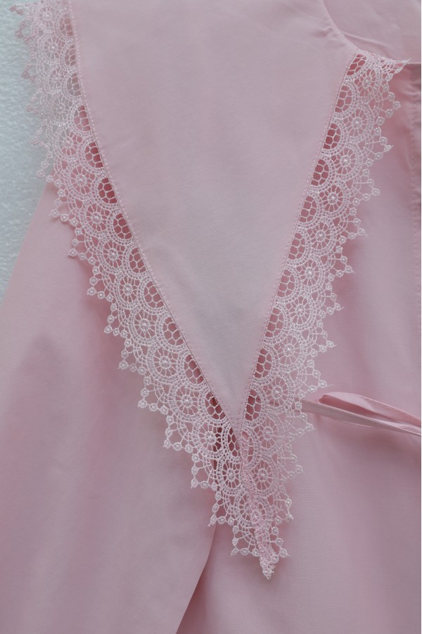 Dantelli Geniş Yakalı Bağcıklı Kolu Lastikli Poplin Gömlek -Pembe