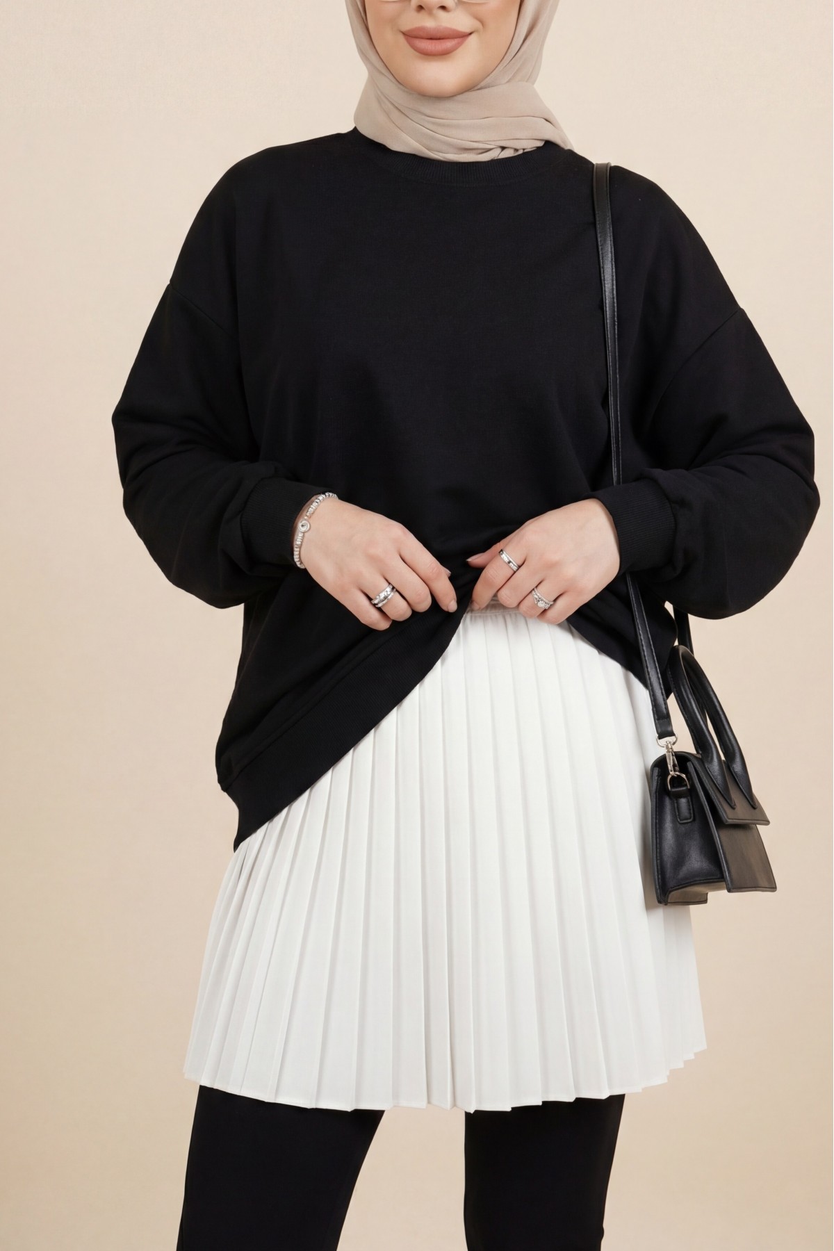 Elastic Waist Pleated Undershirt -Ecru