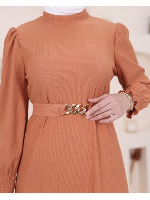 Kemeri Zincir Detaylı Krinkıl Tesettür Elbise -Somon