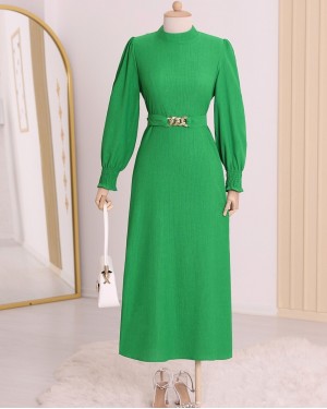 Kemeri Zincir Detaylı Krinkıl Tesettür Elbise -Yeşil