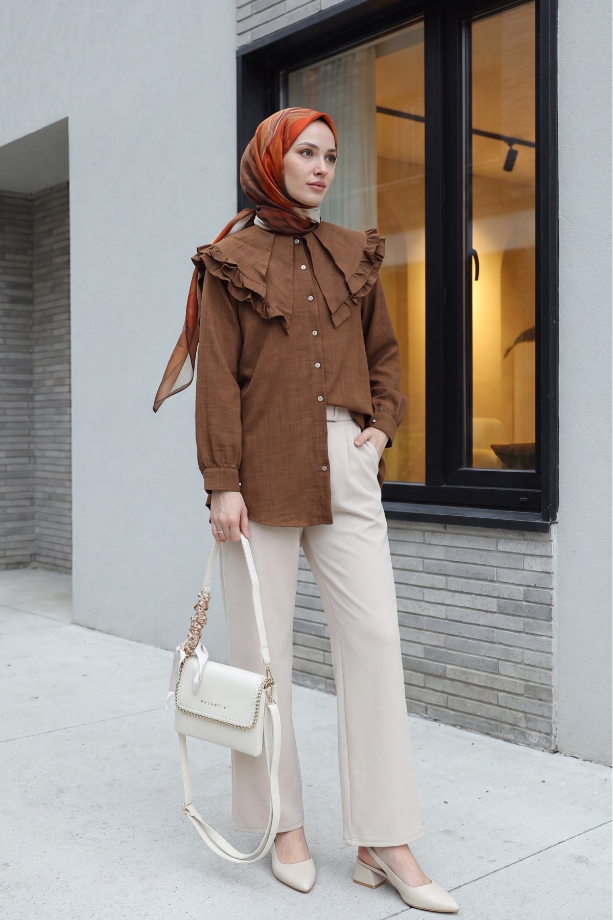 Tube Leg Fabric Trousers with Velcro Waist Detail  - Beige detay görseli