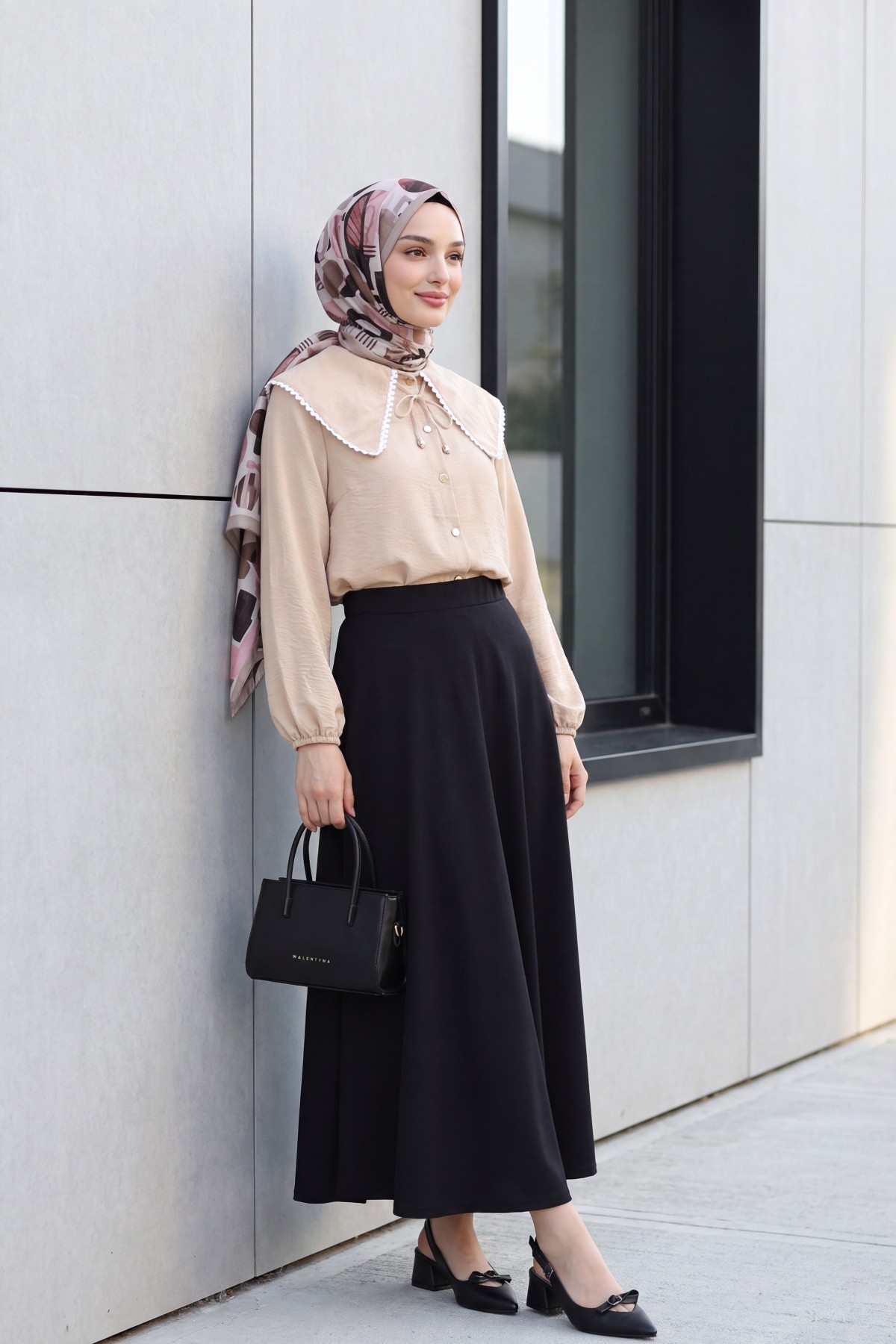 Elasticated Waist Imported Lycra Crepe Flared Skirt -Black detay görseli