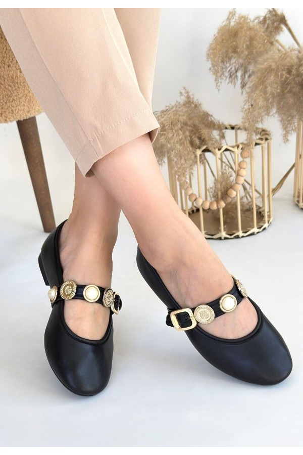 Atnis Black Leather Ballet Flats