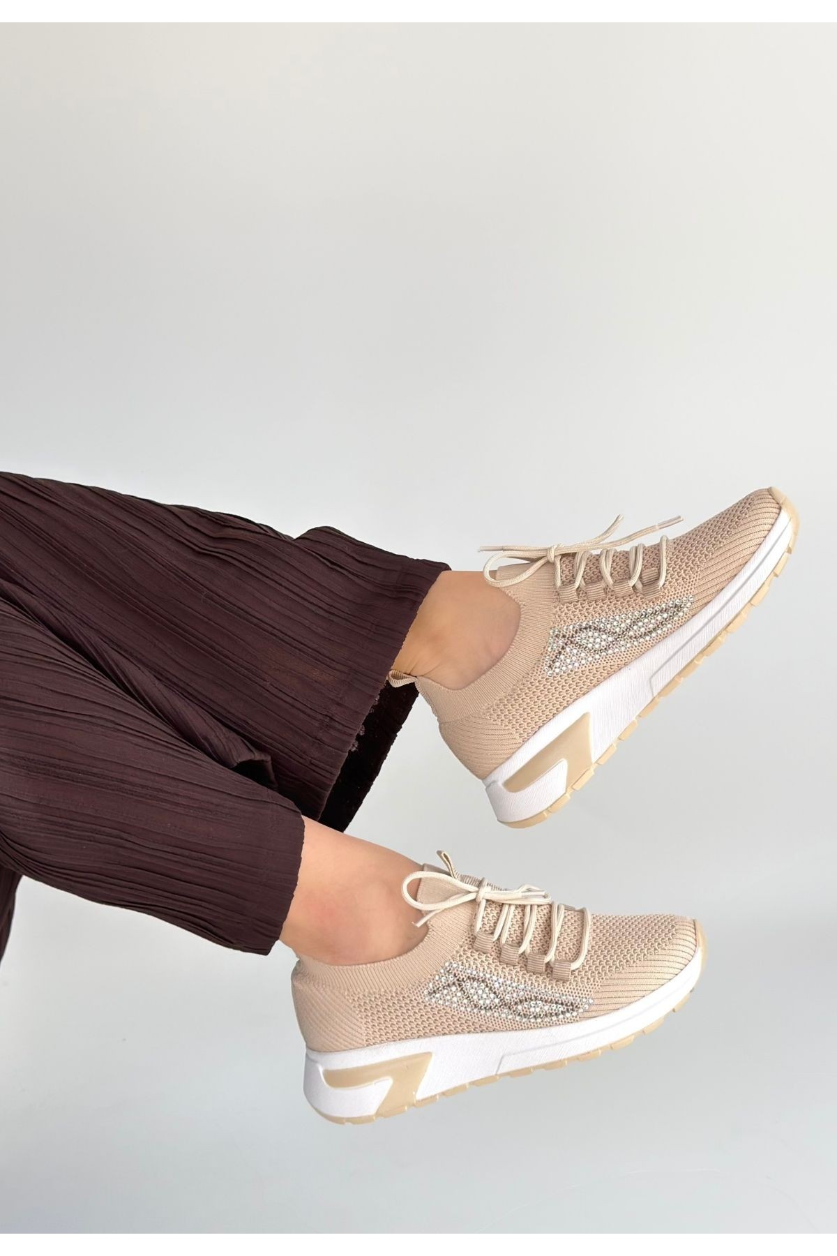 Belan Beige Knit Lace-Up Athletic Shoes