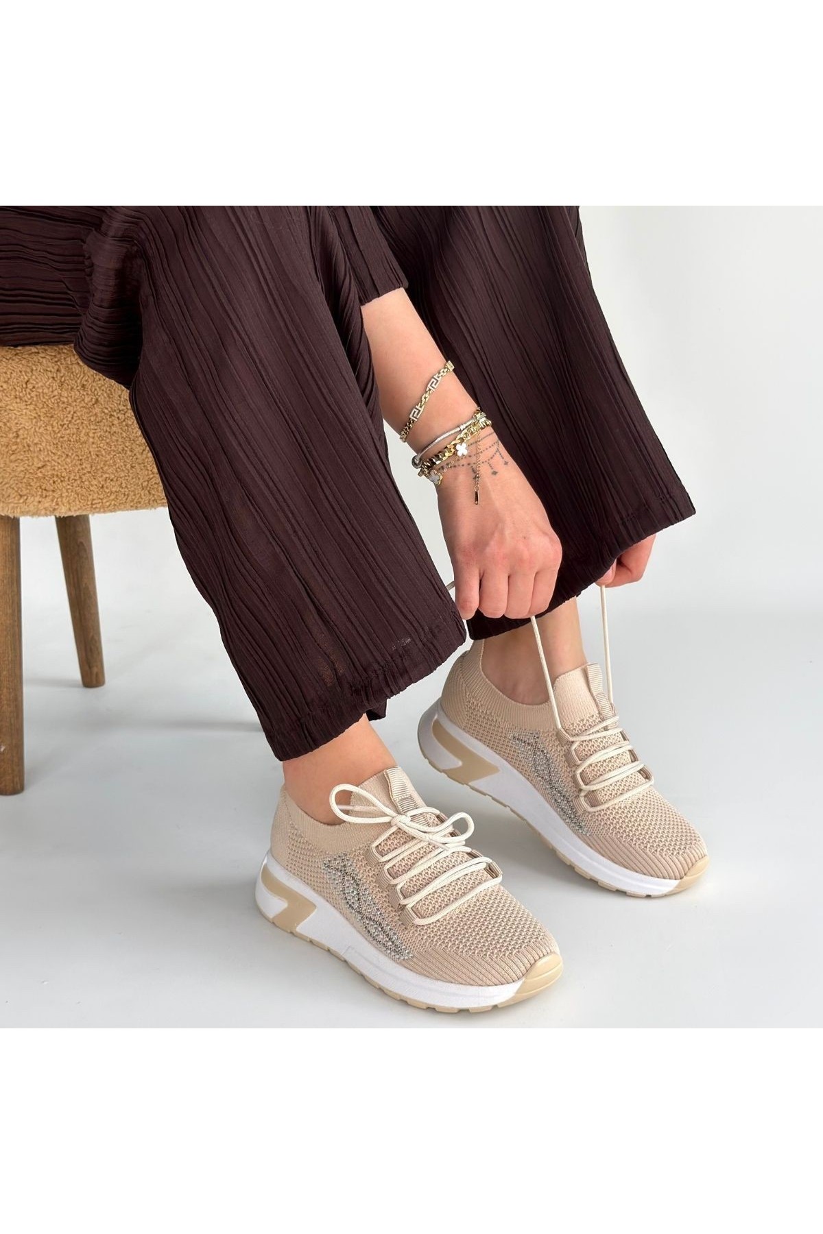 Belan Beige Knit Lace-Up Athletic Shoes detay görseli