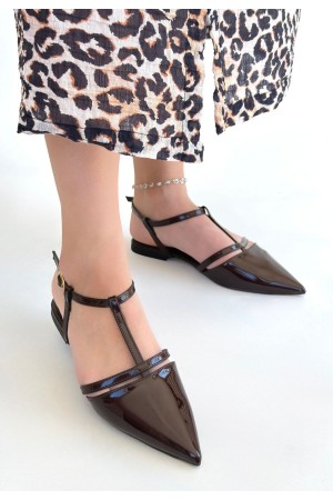 حذاء باليه مسطح من الجلد اللامع البني من كانكا