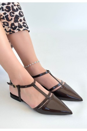 حذاء باليه مسطح من الجلد اللامع البني من كانكا