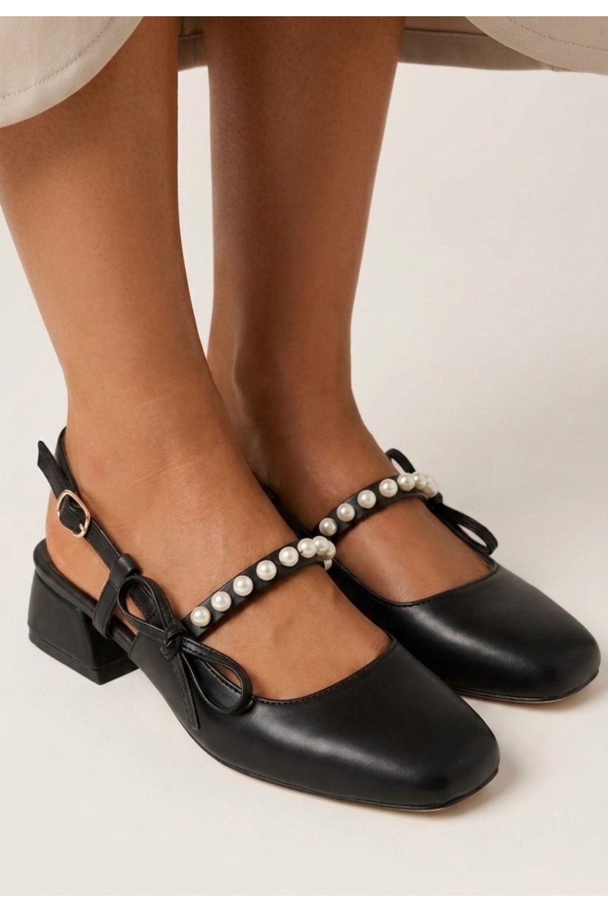 Ceyda Black Leather High Heel Shoes