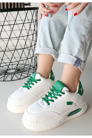 حذاء رياضي من الجلد الأخضر برباط من كريس وايت